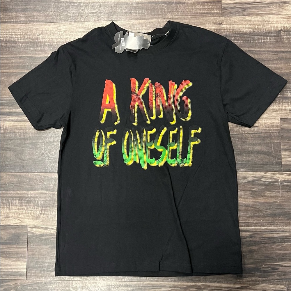 Akoo Black and Red Short Sleeve Tee